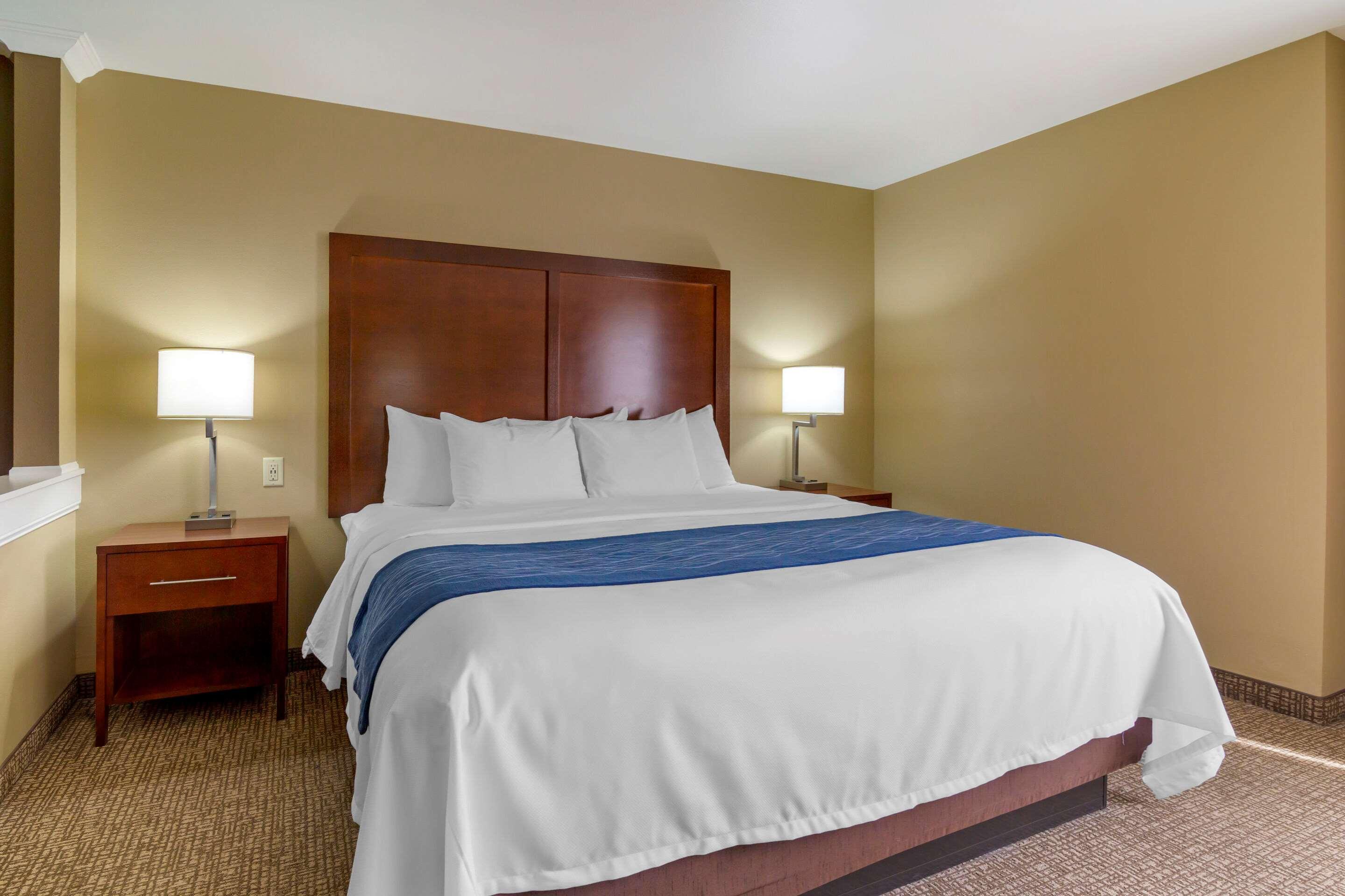 Comfort Inn & Suites Mandan - Bismarck Esterno foto