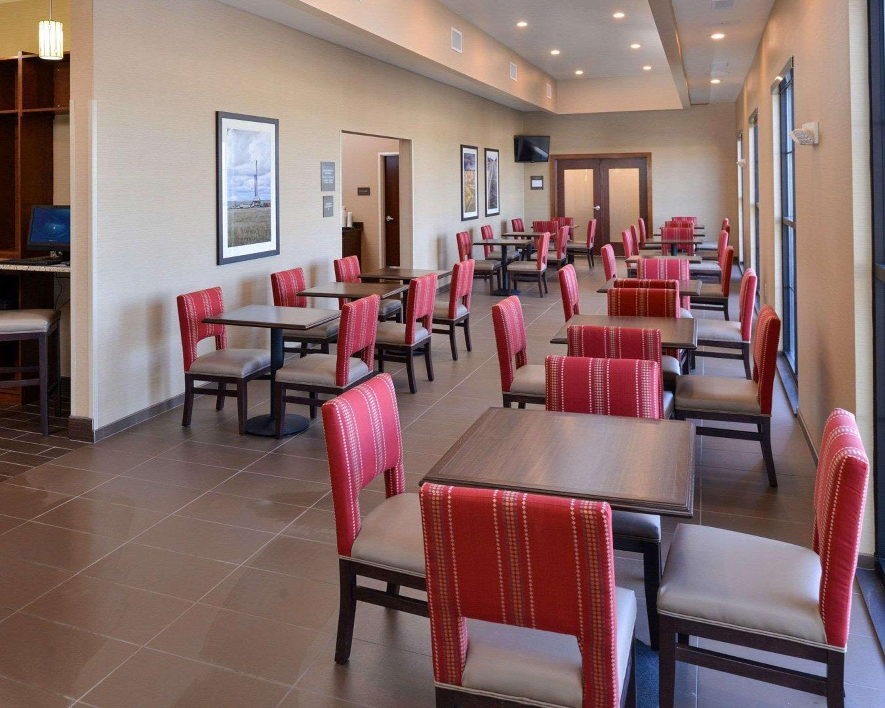 Comfort Inn & Suites Mandan - Bismarck Esterno foto