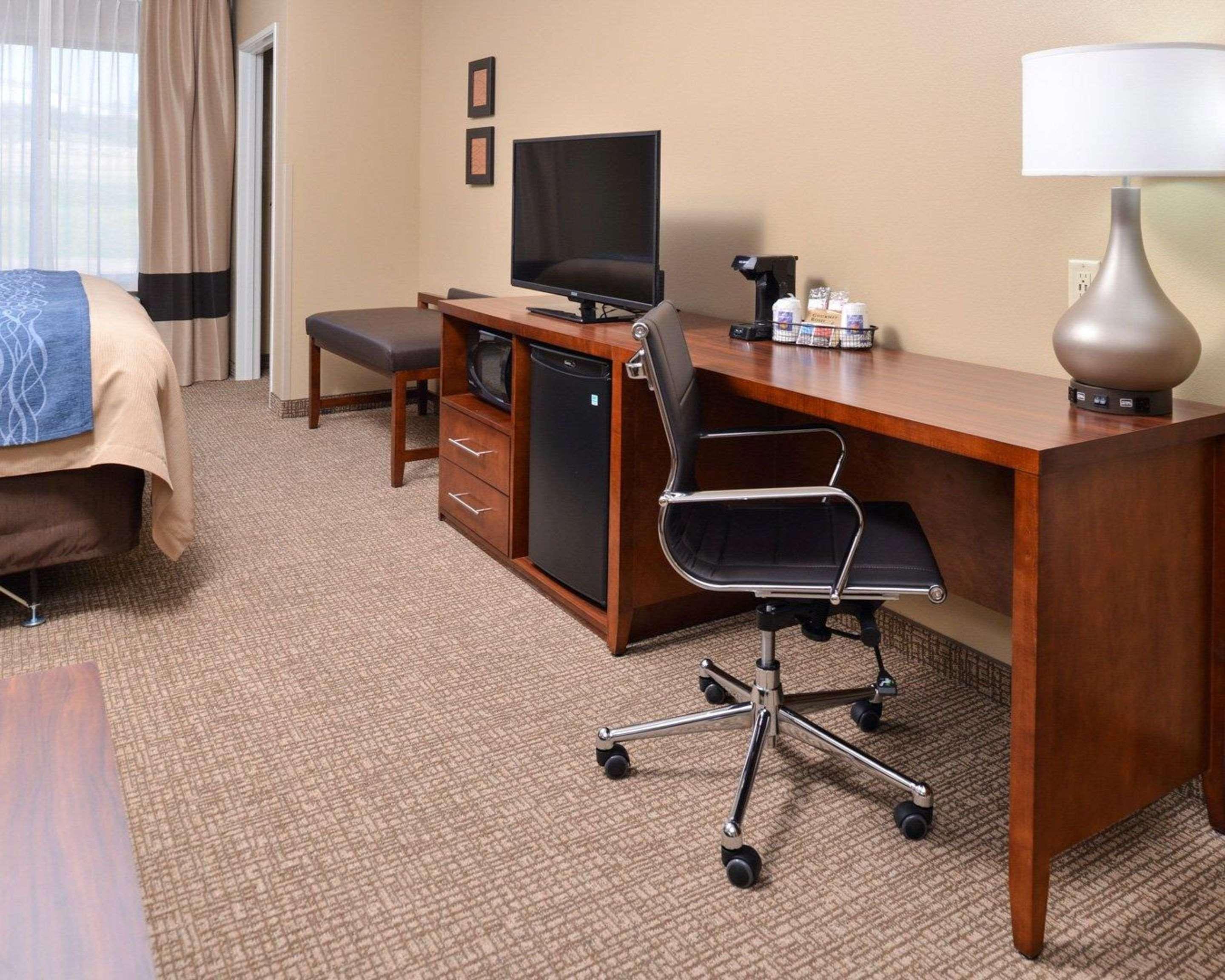 Comfort Inn & Suites Mandan - Bismarck Esterno foto