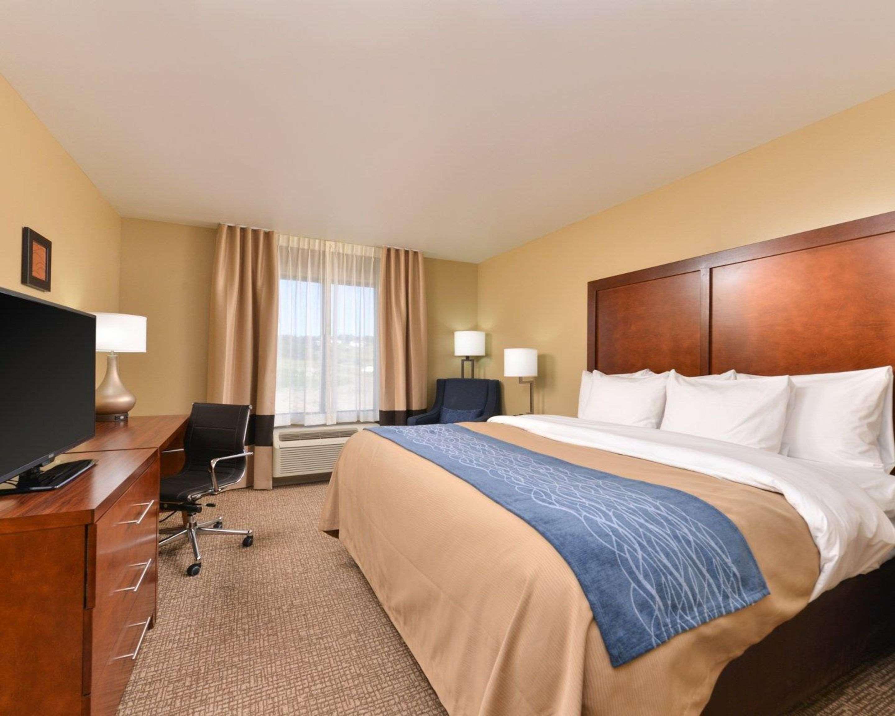 Comfort Inn & Suites Mandan - Bismarck Esterno foto