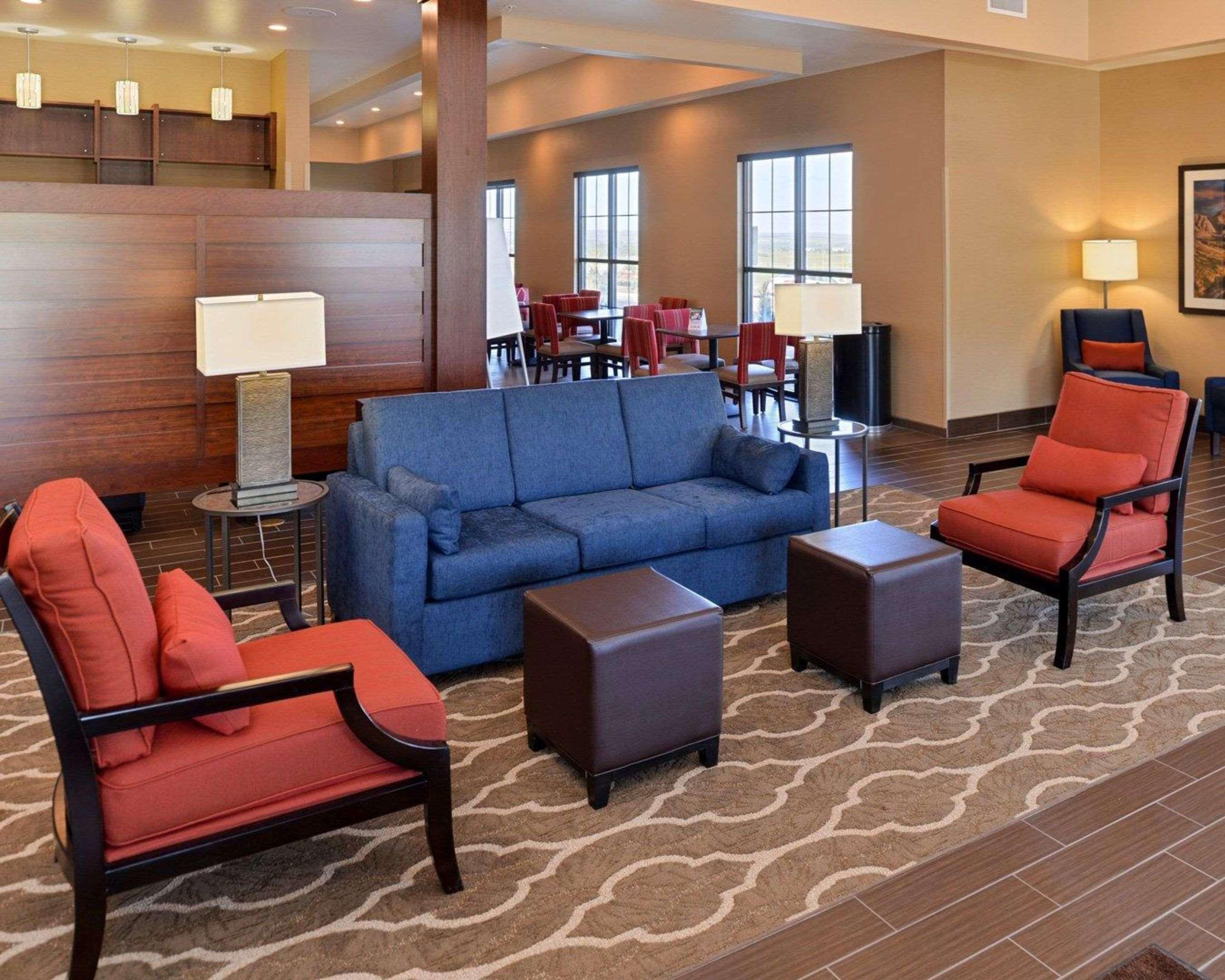 Comfort Inn & Suites Mandan - Bismarck Esterno foto