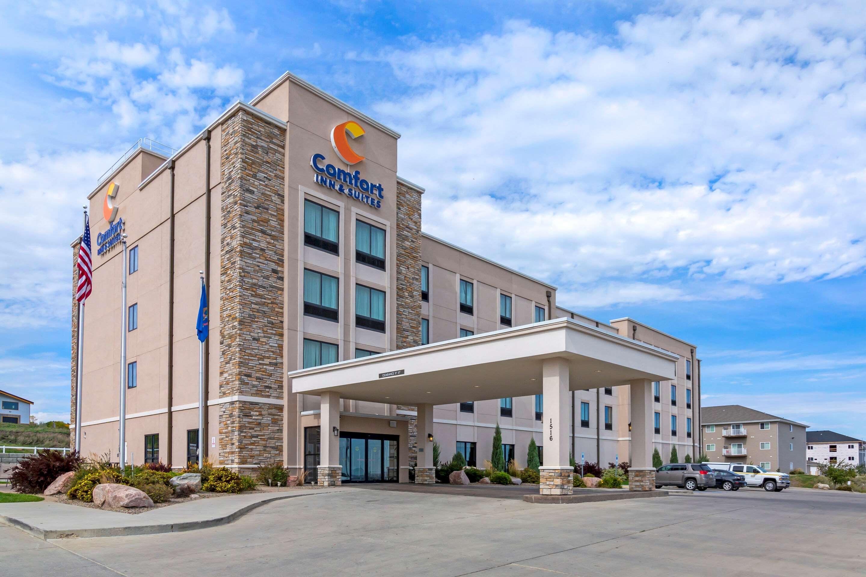 Comfort Inn & Suites Mandan - Bismarck Esterno foto